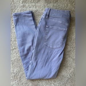 White House Black Market skinny ankle jeans - light purple color size 4